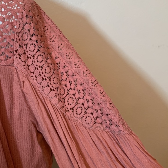 Lucky Brand 🍀 Burnt Orange Lace Cut Boho Top - Picture 8 of 10